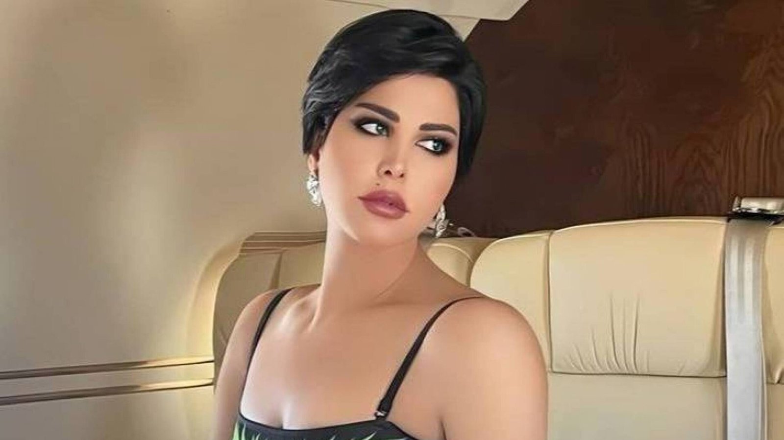 الفنانة شمس الكويتية تعلن عن عطر جديد ضمن مجموعتها - صورة مميزة صورة مميزة: الفنانة شمس الكويتية تعلن عن عطر جديد ضمن مجموعتها