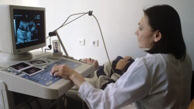 صورة توضيحية - سابقة قضائية في روسيا.. أول غرامة مالية بتهمة التحريض على الإجهاض