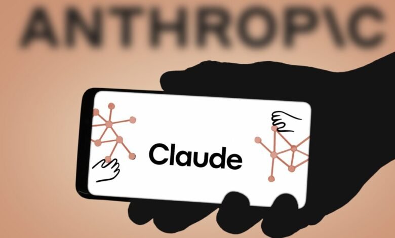 Anthropic تقول إنها ترفض استخدام نموذج Claude في المراقبة والأسلحة
