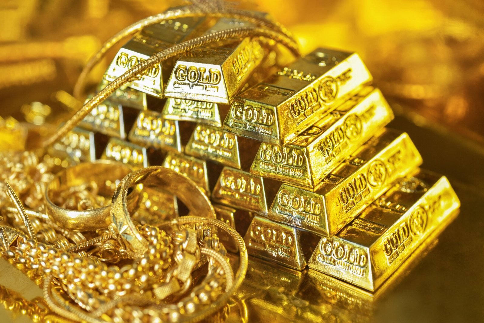 صورة مميزة: الذهب يحقق مكاسب أسبوعية تفوق 5% ويصعد إلى 4,646 دولار