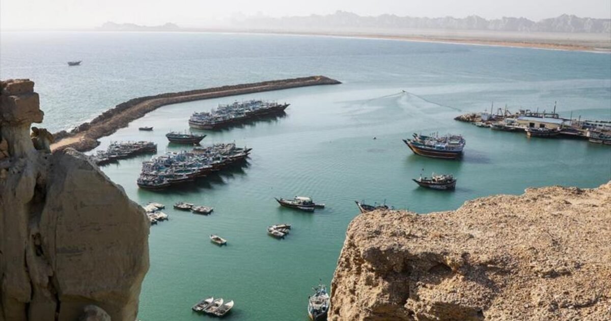 مضيق هرمز: تفاهم طهران ومسقط على ممر مؤقت بعرض 7 أميال - صورة مميزة صورة مميزة: مضيق هرمز: تفاهم طهران ومسقط على ممر مؤقت بعرض 7 أميال