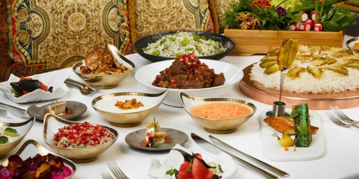 فندق بلازو فيرساتشي يحتضن خيمة حكايات الرمضانية رؤية فنية مبتكرة في قلب دبي
