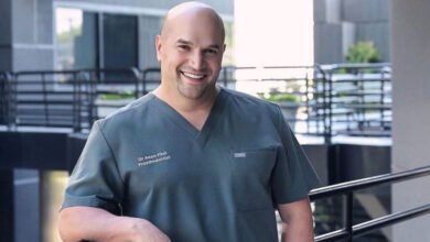 الدكتور آدم فيلالي في رحلة بين دبي و باريس