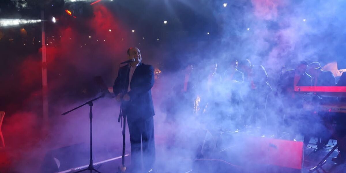 المنشد محمد رمّال صوت رخاميّ وحنجرة ذهبية خالدة - صورة مميزة صورة مميزة: المنشد محمد رمّال صوت رخاميّ وحنجرة ذهبية خالدة